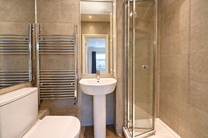 ensuite Shower Room - click for photo gallery